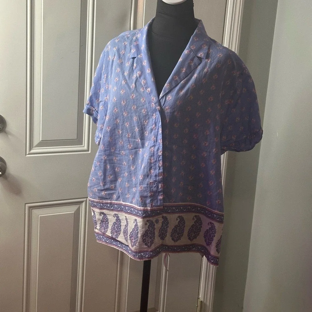 Banana Republic Blue and Purple Paisley Button Down Shirt